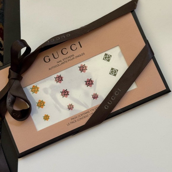 Gucci Nail Stickers Gift Bag & Ribbon Set - Picture 4 of 8